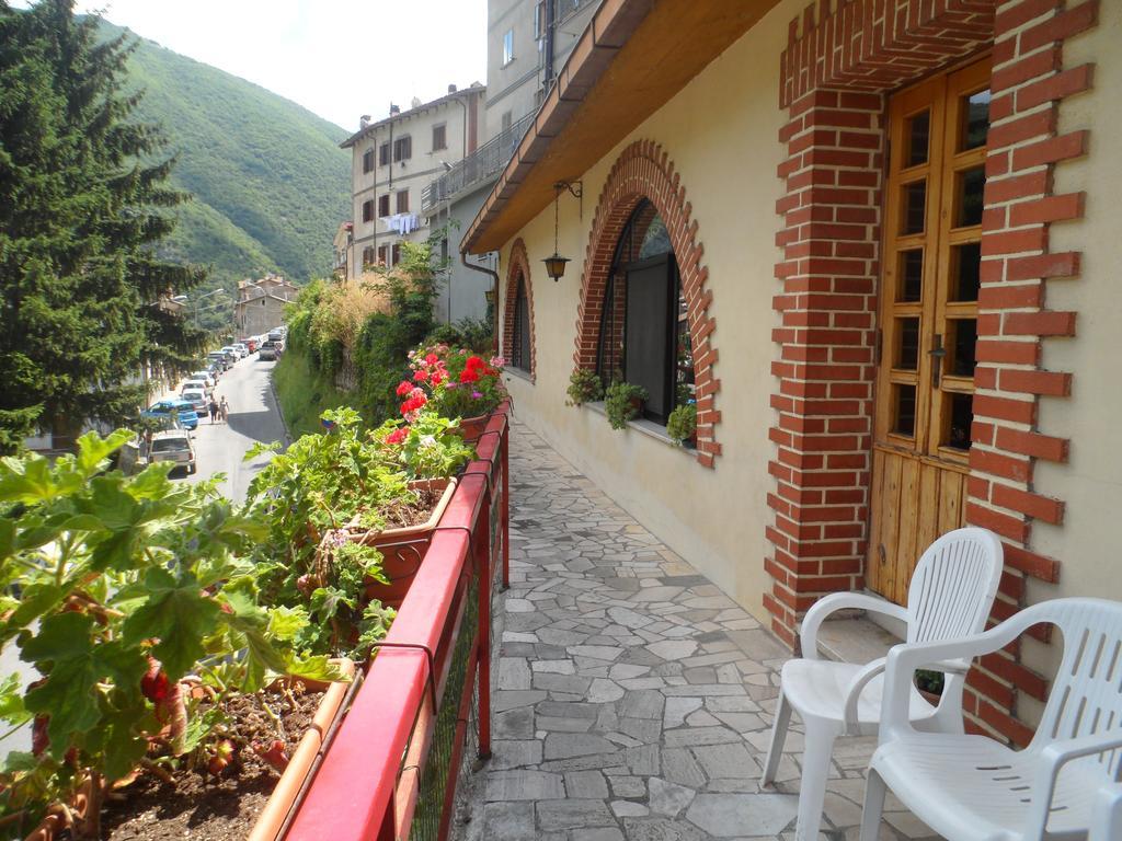 Grotta Dei Colombi Hotel Scanno Luaran gambar