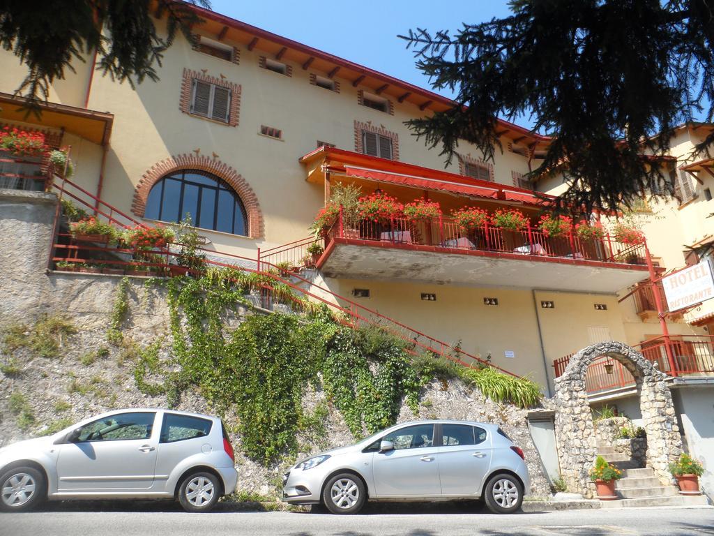 Grotta Dei Colombi Hotel Scanno Luaran gambar