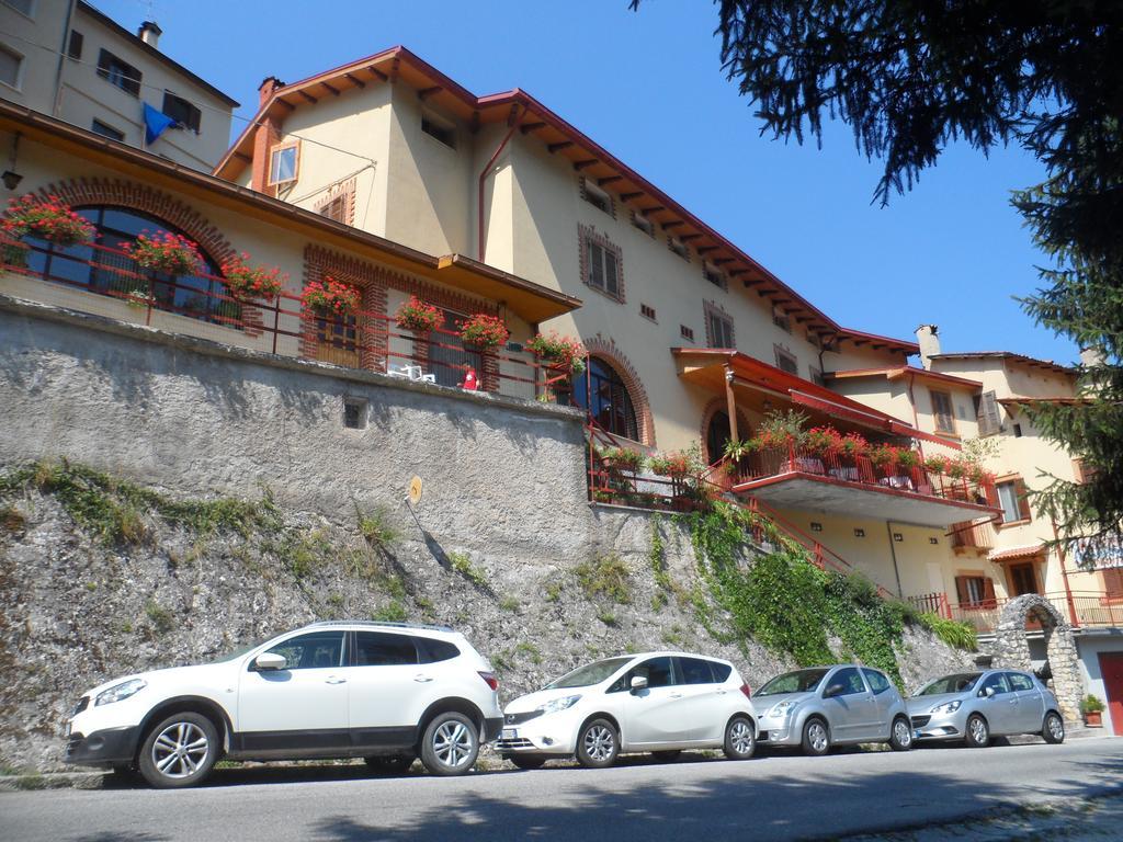 Grotta Dei Colombi Hotel Scanno Luaran gambar